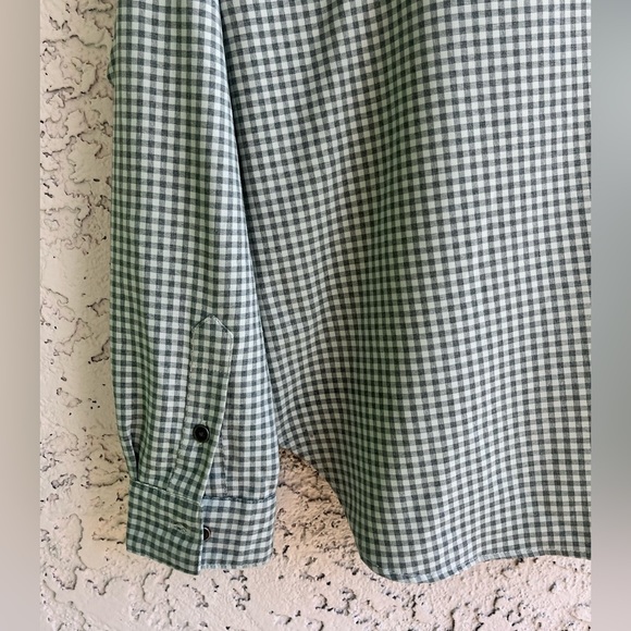 COLUMBIA Green Plaid Button-Down, Omni-Shade Sun Protection Long Sleeve W Small - Picture 9 of 13